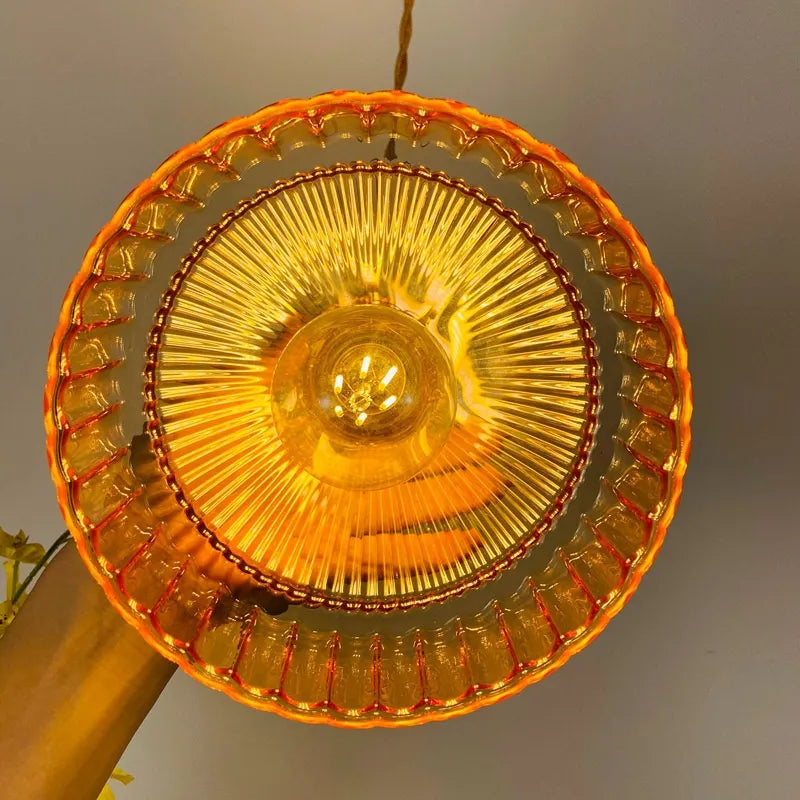 Petit lustre en verre et laiton