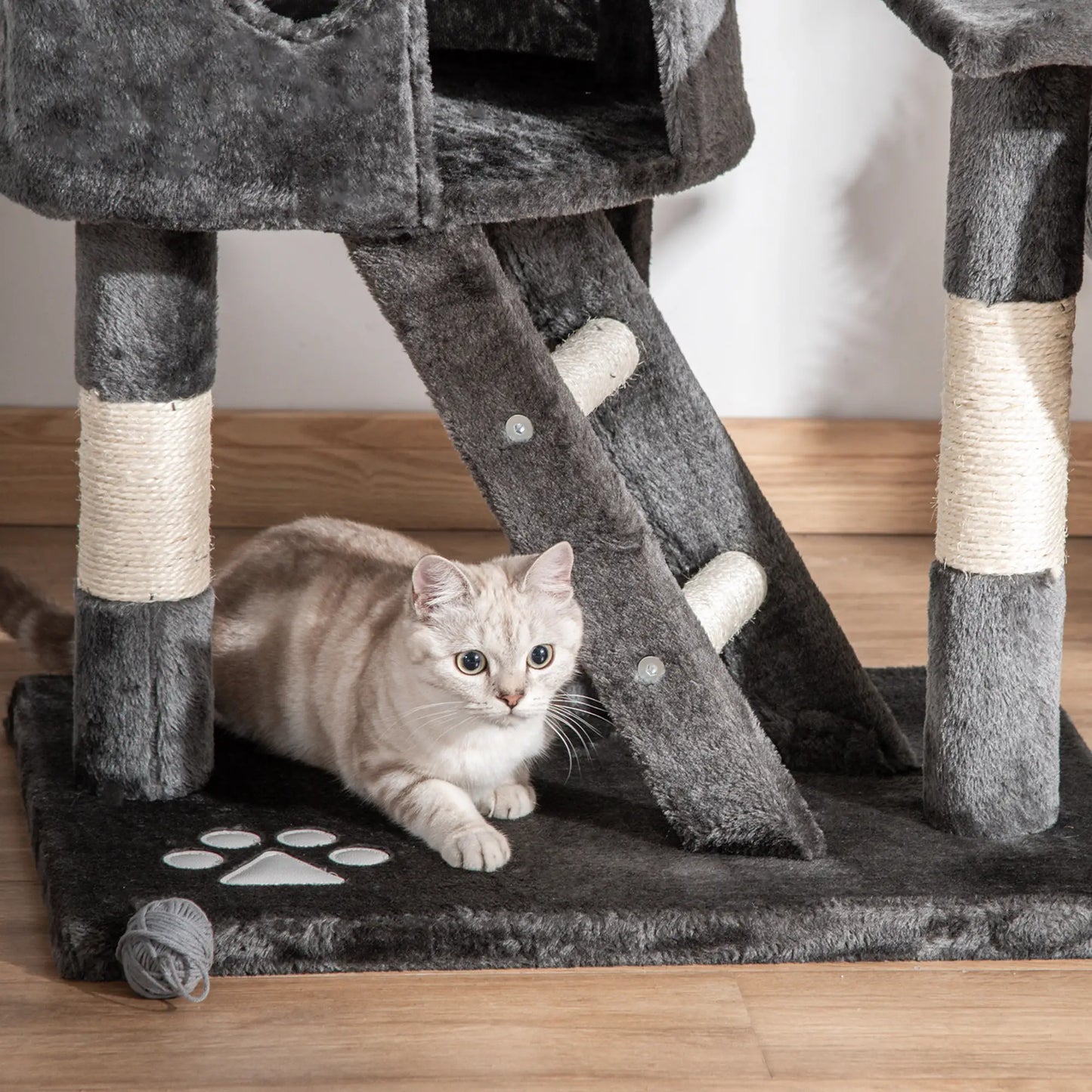 Arbre à chat géant deluxe de 94-102 pouces