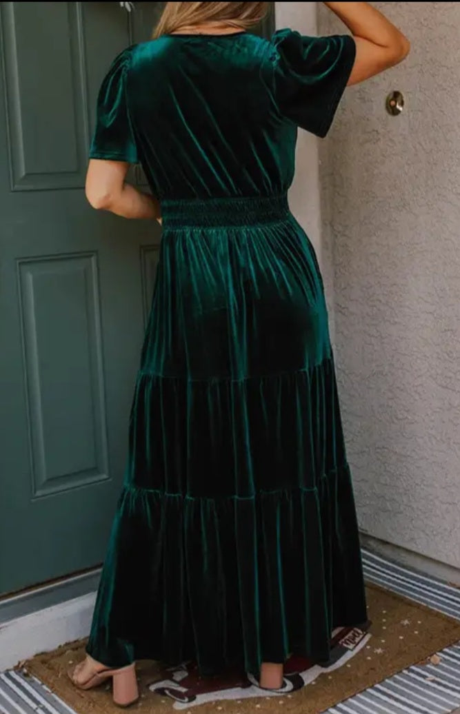 Robe longue en velours à taille froncée