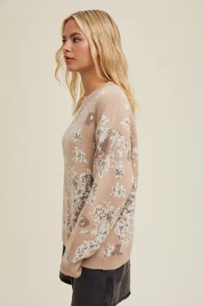 Chandail de laine fleuri brossé
