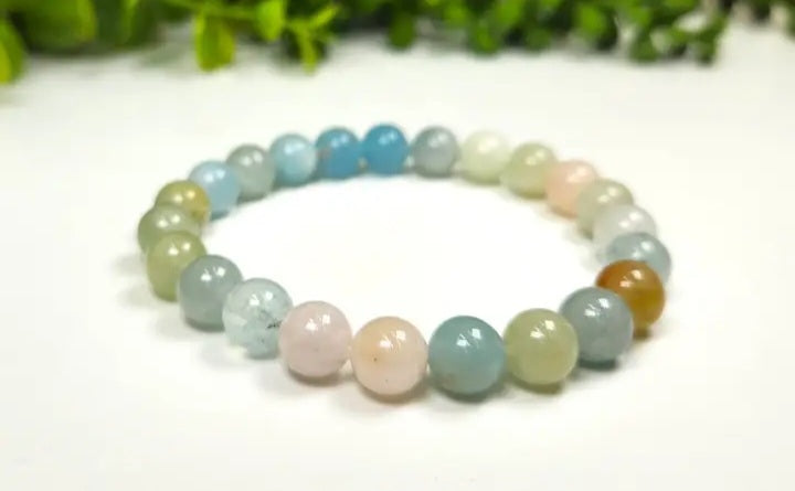 Bracelet en pierres précieuses et semi-précieuses