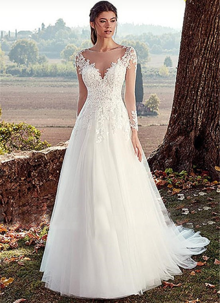 Robe de mariée à jupe en A avec traîne et corsage en dentelle