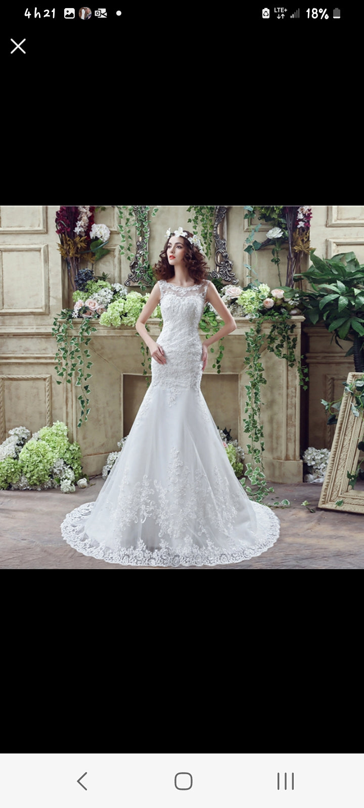 Robe de mariée classique à coupe sirène en satin sans manches
