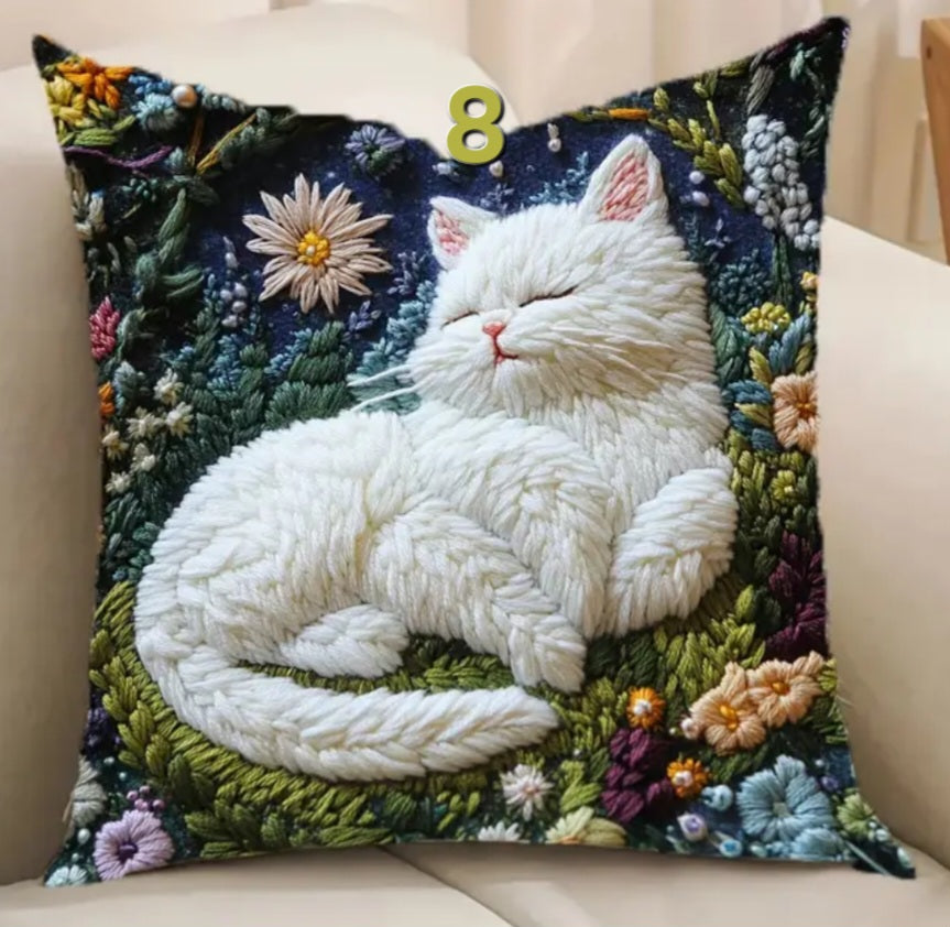 Housse de coussin brodée 18 x 18 pouces - Plusieurs motifs de chats