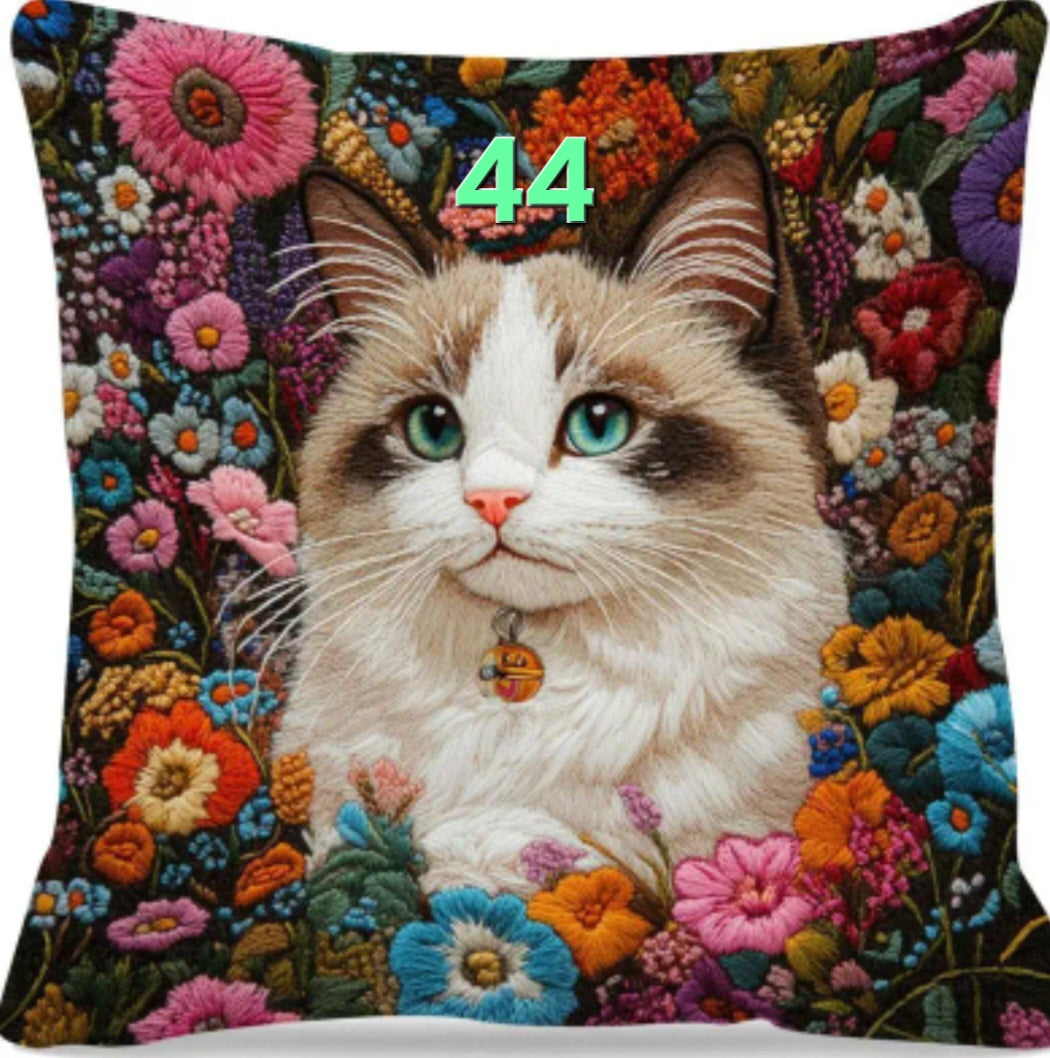 Housse de coussin brodée 18 x 18 pouces - Plusieurs motifs de chats
