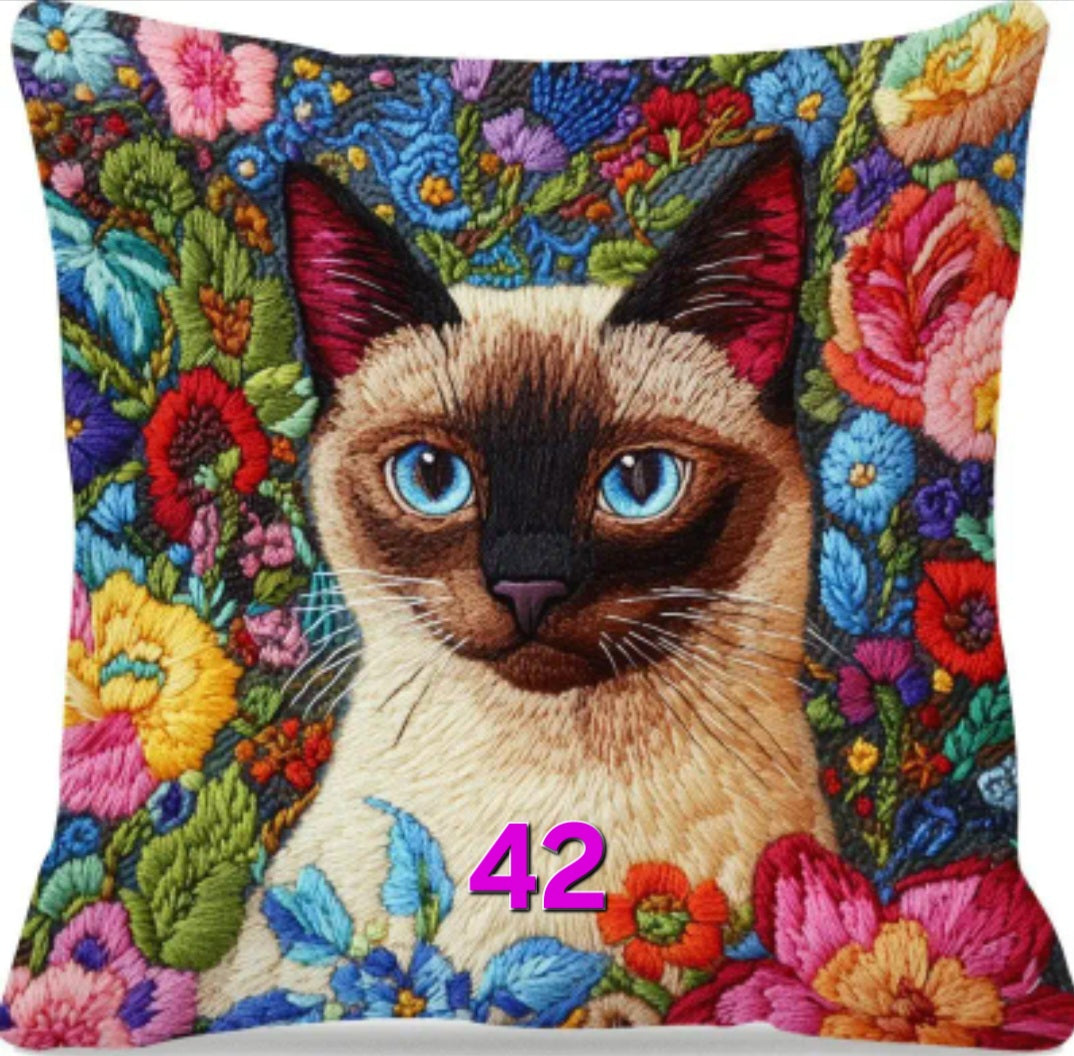 Housse de coussin brodée 18 x 18 pouces - Plusieurs motifs de chats