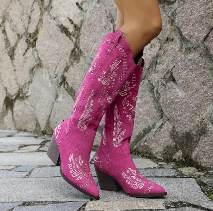 Bottes de cowgirl à enfiler en blanc ou rose