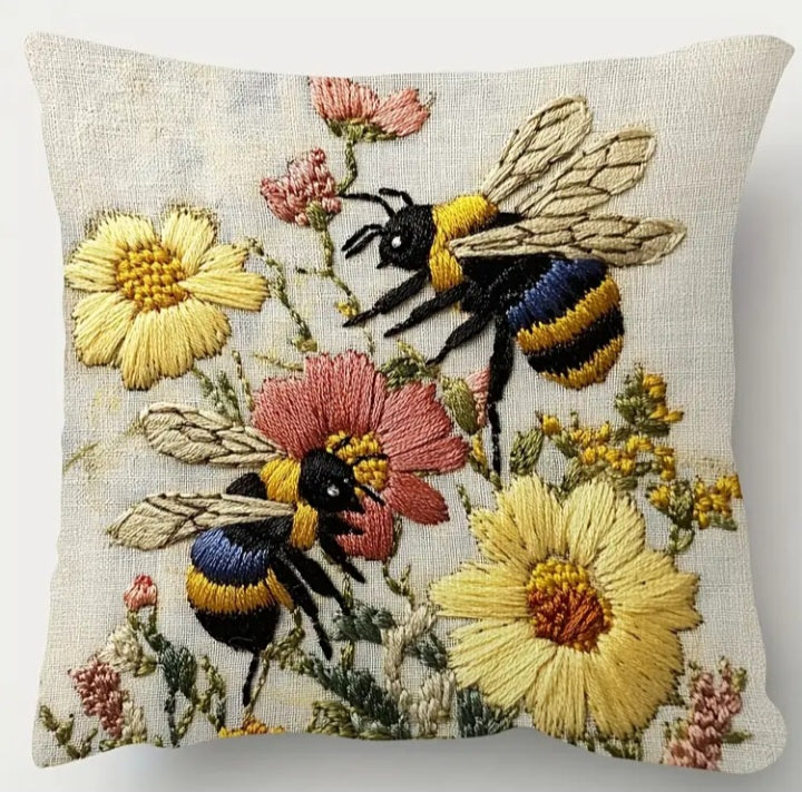 Housse de coussin en polyester brodée
