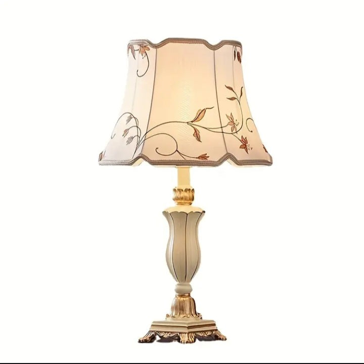 Lampe de table élégante de style victorien