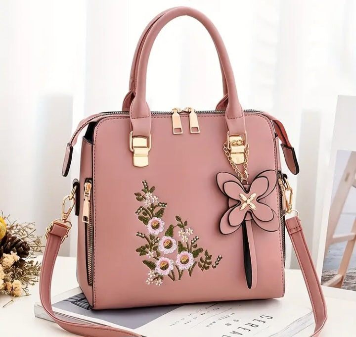 Joli sac à main d'été à broderie florale