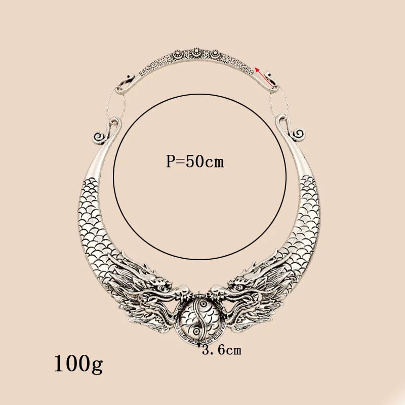 Collier Règne du Dragon en argent ancien