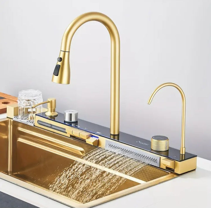 Ensemble d'évier de cuisine moderne avec robinet