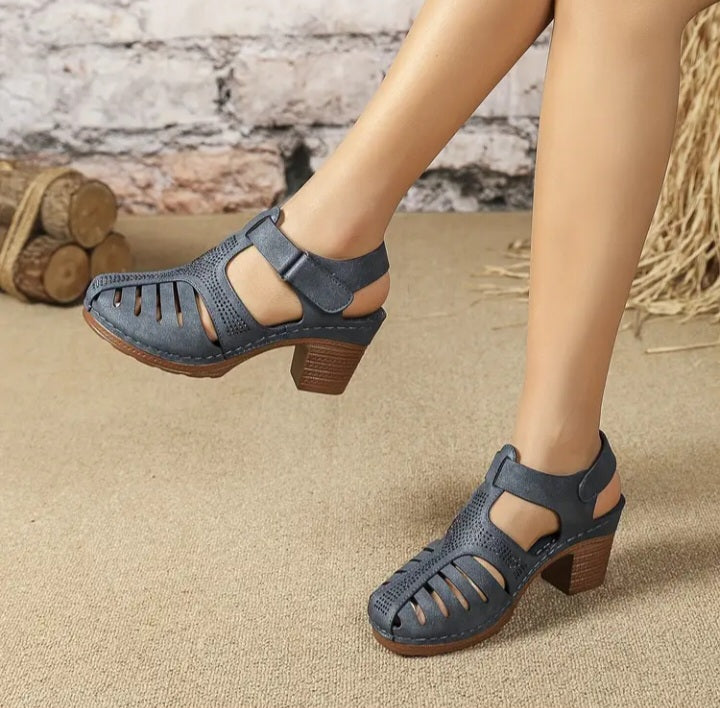 Sandales pour elle a talon de 2.7" avec velcro