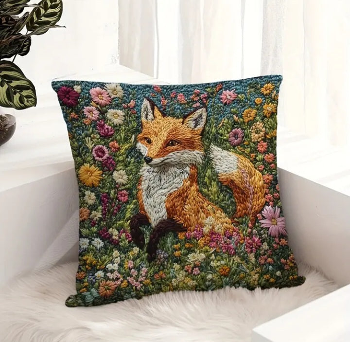 Housse de coussin en polyester brodée