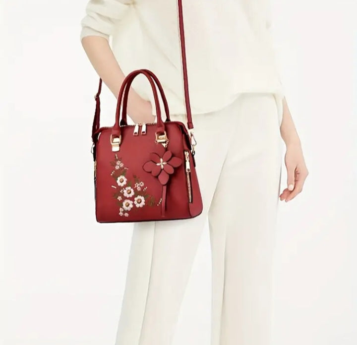 Joli sac à main d'été à broderie florale