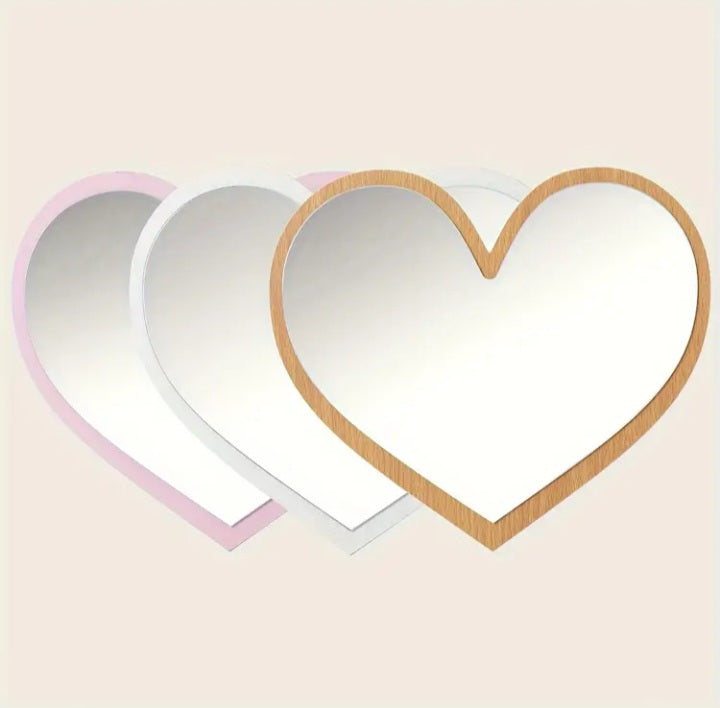 Miroir mural en forme de coeur 25 x 29 cm