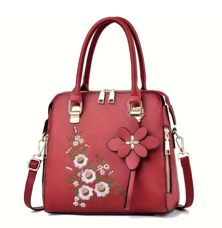 Joli sac à main d'été à broderie florale