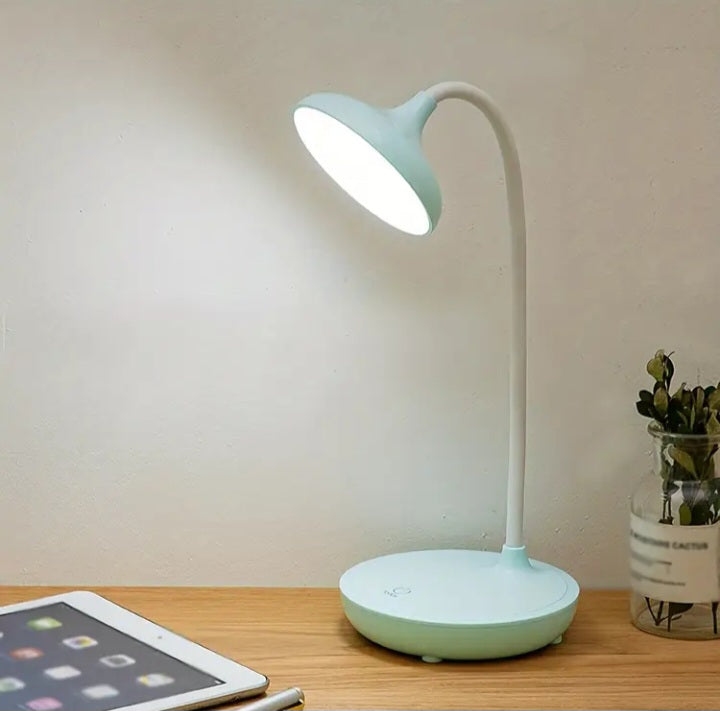 Lampe de table USB au design moderne