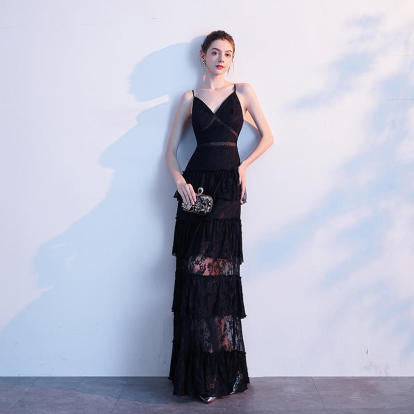 Robe de soirée noire à dentelle transparente