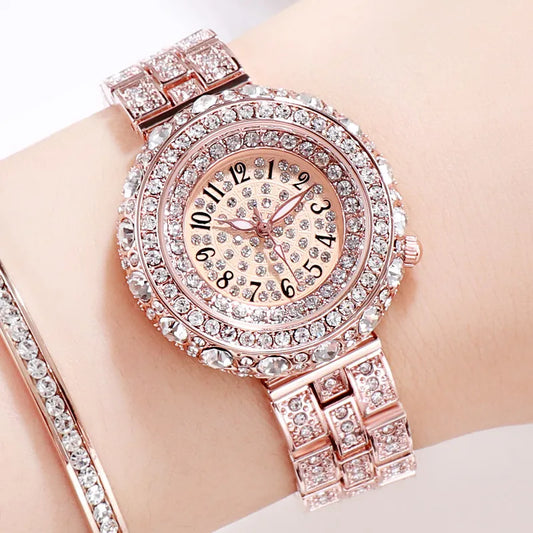 Jolie montre à quartz de soirée