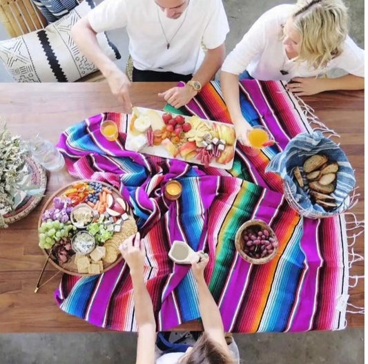 Nappe à rayures arc-en-ciel pour soirées de cartes ou autres