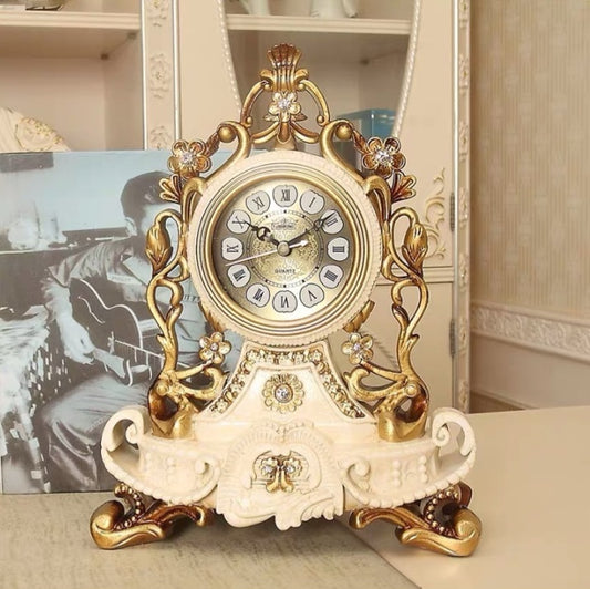 Horloge de cheminée en résine
