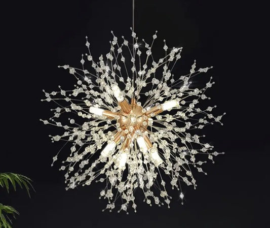 Lustre doré deluxe à 8 têtes garni de cristal