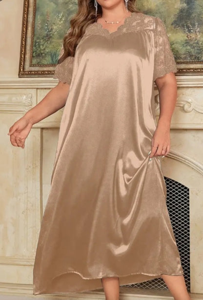Robe d'intérieur luxueuse en satin (grande taille)