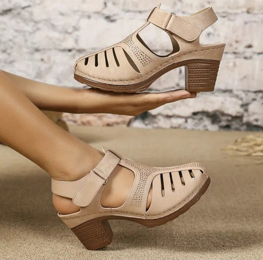 Sandales pour elle a talon de 2.7" avec velcro