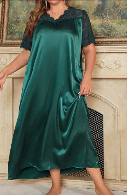 Robe d'intérieur luxueuse en satin (grande taille)